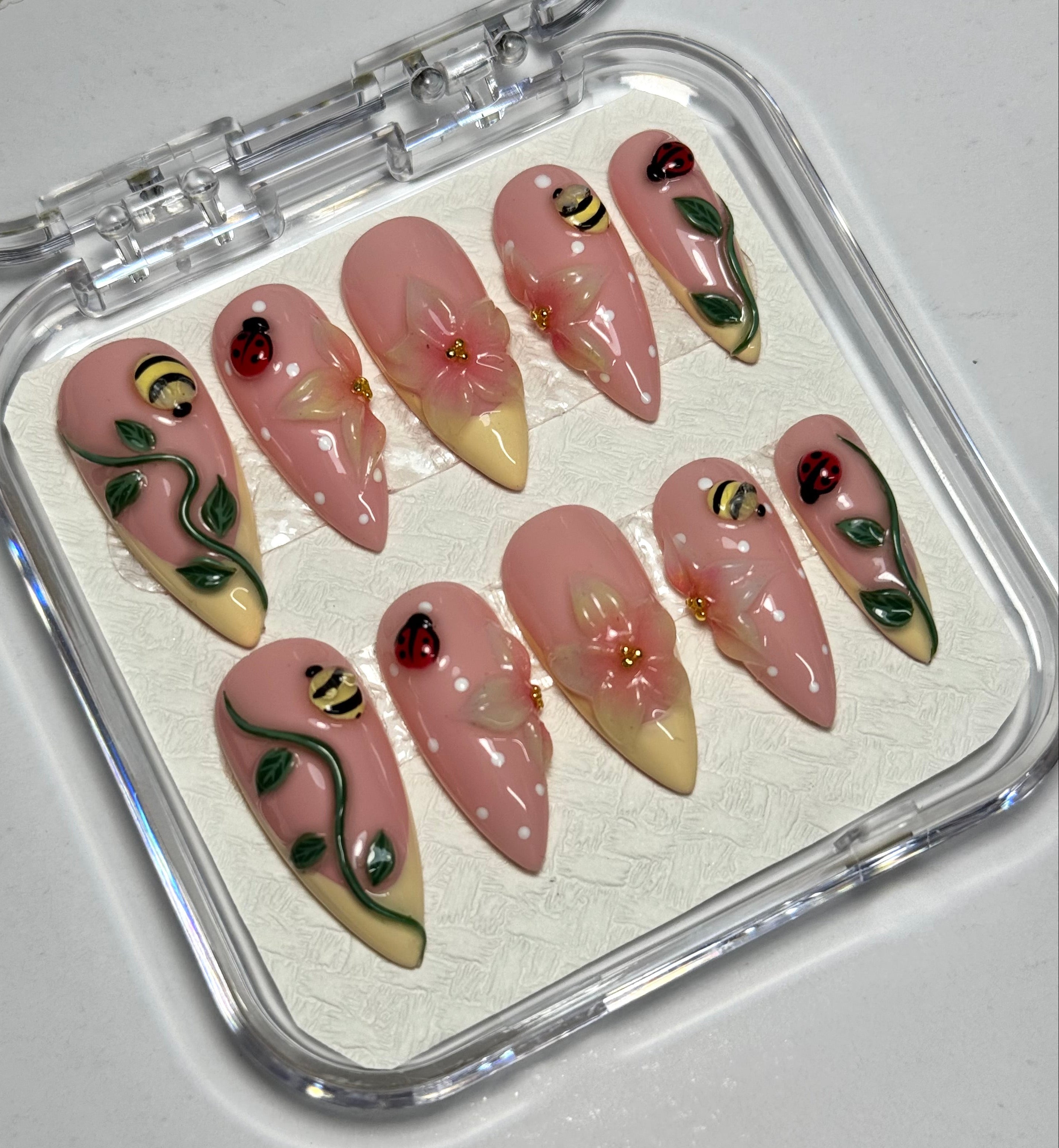 ladybug nails, bees nails , spring nails 